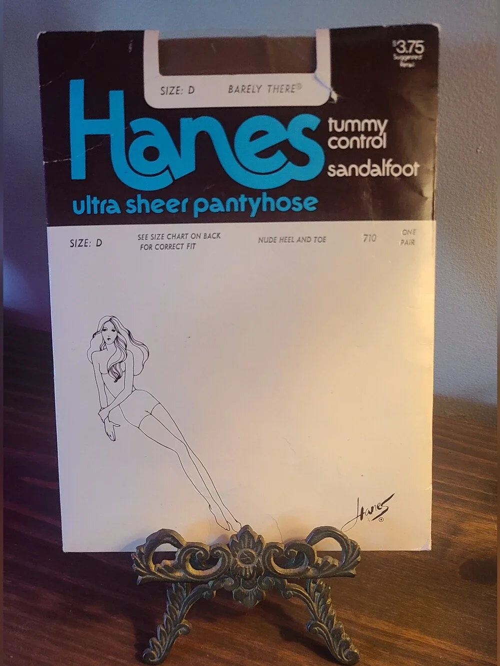 NWT Hanes VINTAGE Pantyhose Barely There Tummy Control Size D